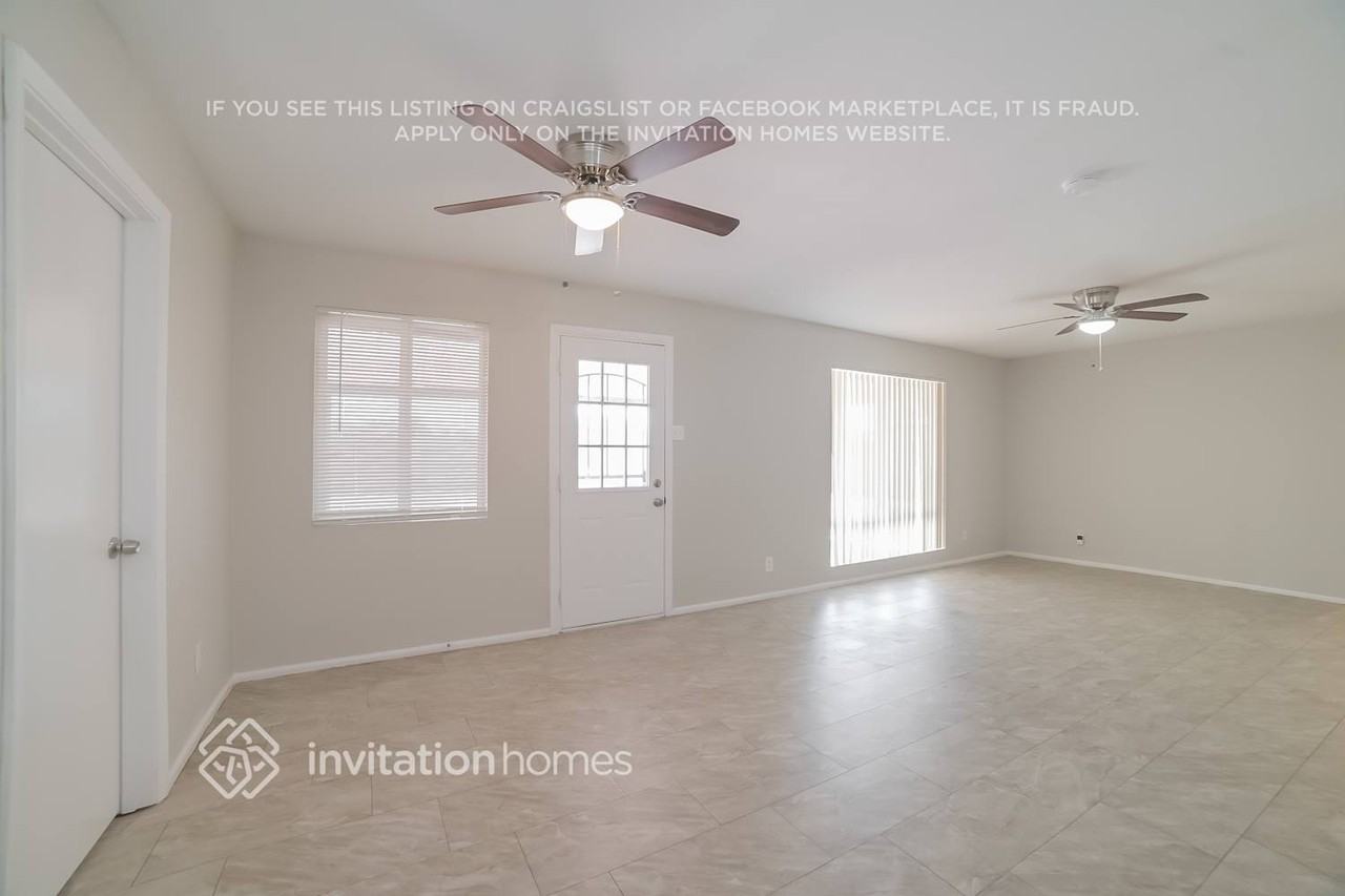 713 E Commonwealth Pl - Photo 3 of 18