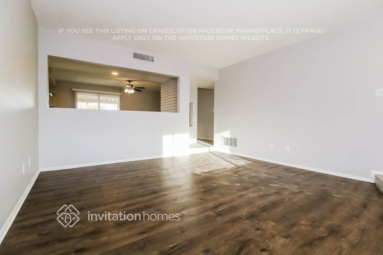 9417 N 39th Dr - Photo 3 of 15