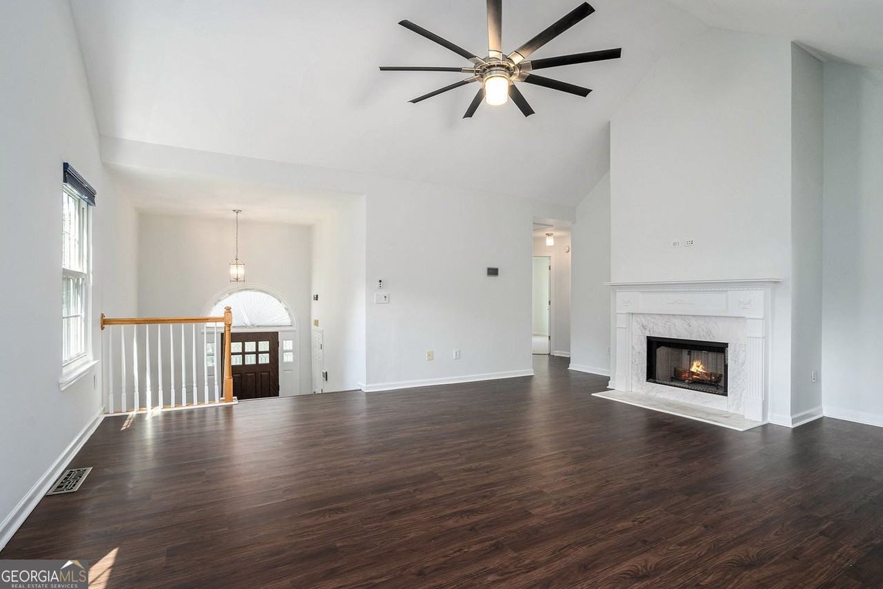 2121 Cumberland Creek Trl Sw - Photo 2 of 15