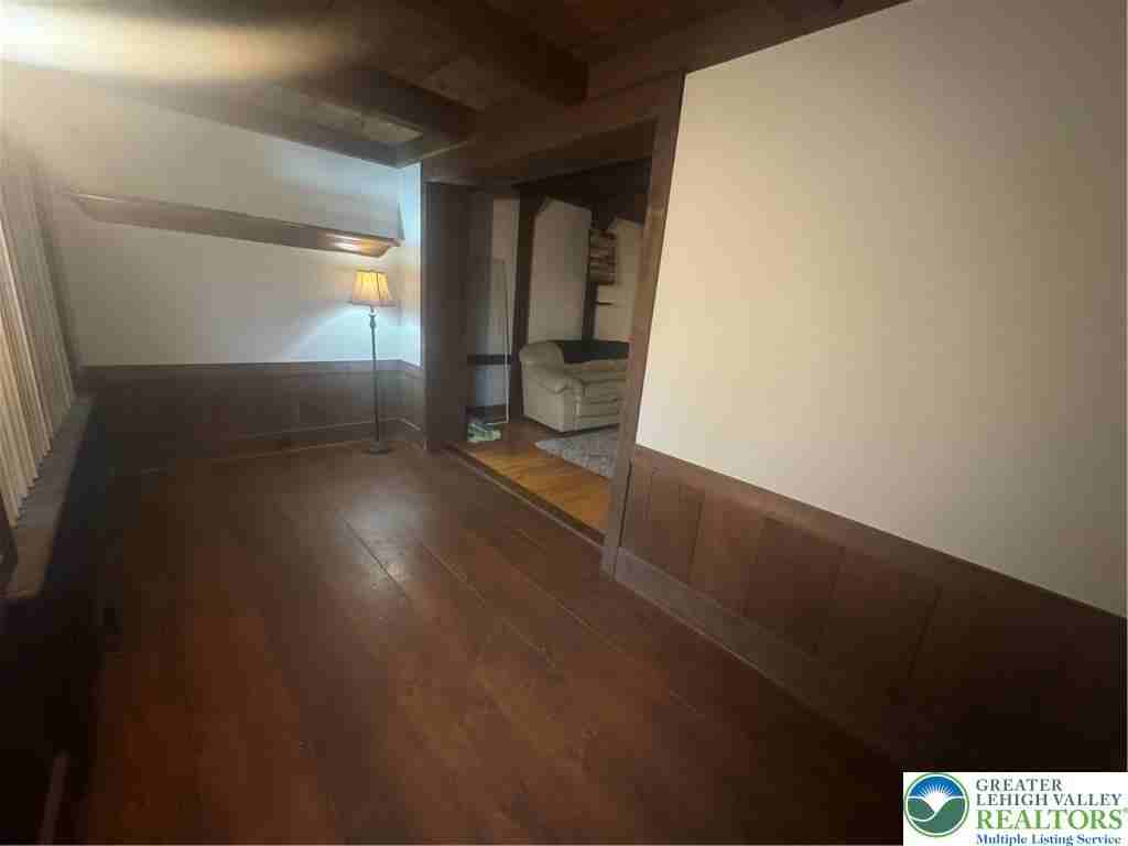 1950 Ferry St - Photo 3 of 22