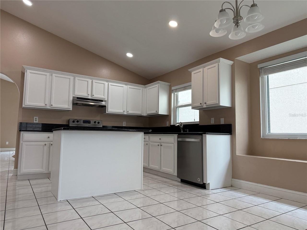 12543 Newfield Drive - Photo 5 of 19