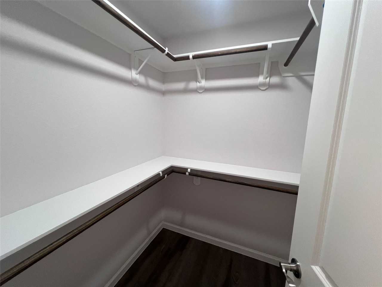 15542 Towerwood Dr - Photo 6 of 16