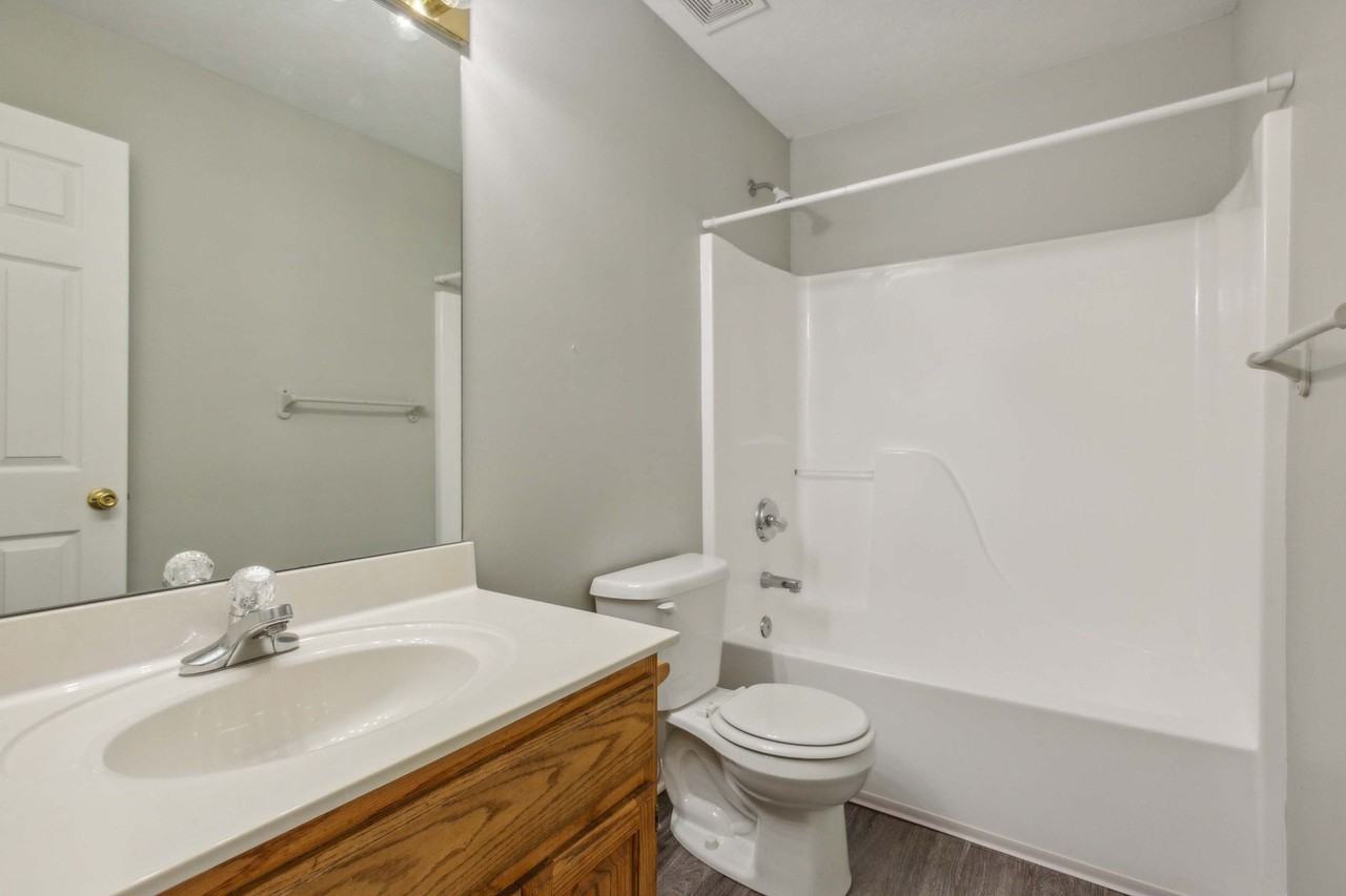 Emily Lane Townhomes - Photo 7 of 25