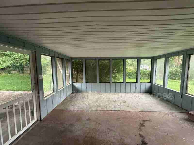 3510 W Republic Rd - Photo 2 of 20