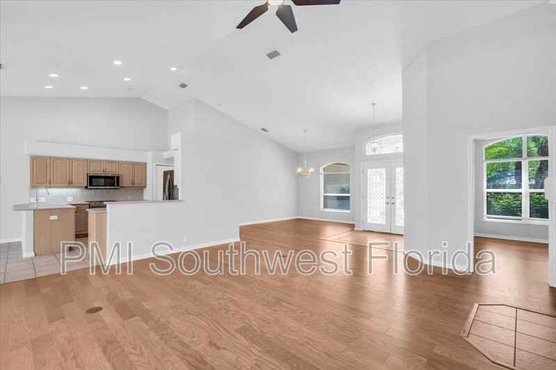 8404 Misty Morning Ct - Photo 3 of 22