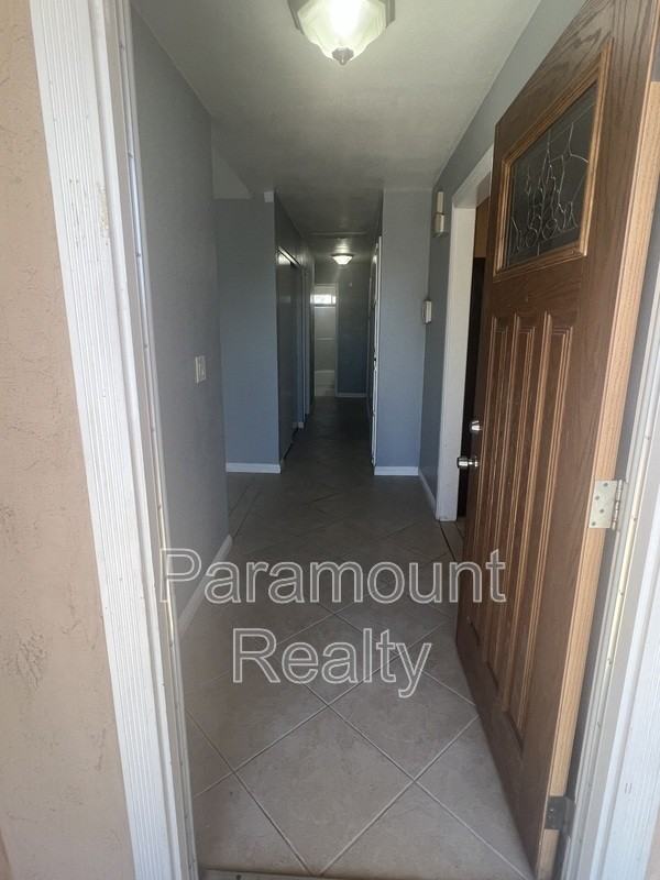 974 Coral Dr - Photo 5 of 33