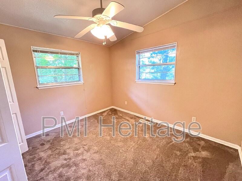 44 Billingsley Dr - Photo 7 of 18