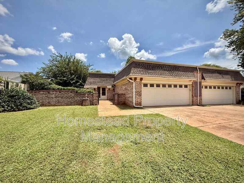 12308 Green Valley Dr - Photo 2 of 20