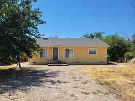1528 Los Robles Blvd - Photo 1 of 1