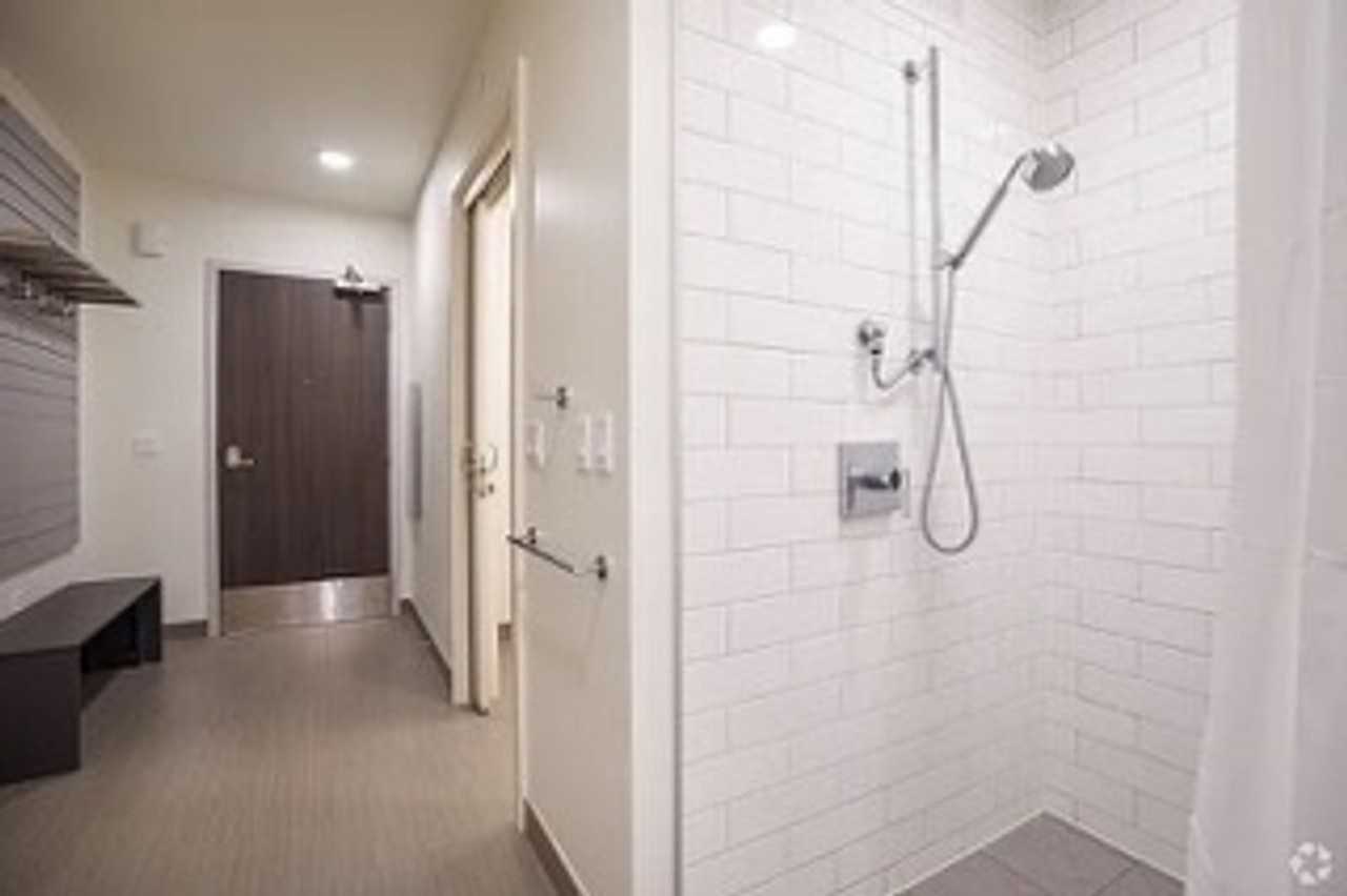 2711 Shattuck Ave - Photo 5 of 11