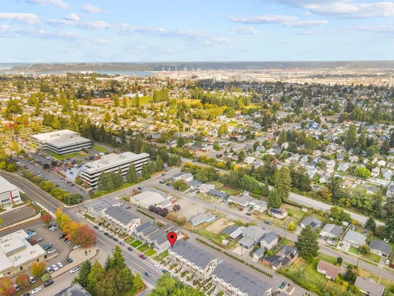 2309 Allenmore Brownstonesstate Street - Photo 6 of 13