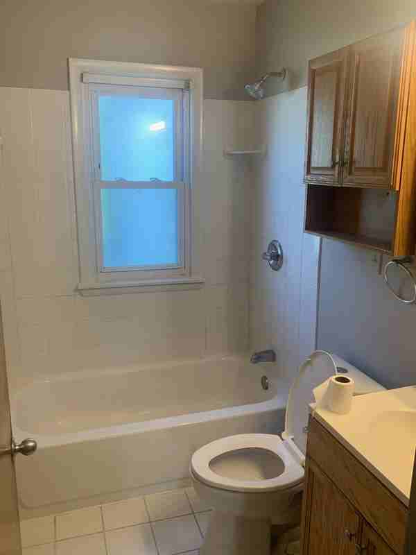 24528 Grove Ave - Photo 6 of 13