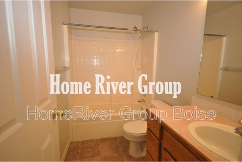 1899 E Chimere Dr - Photo 6 of 14