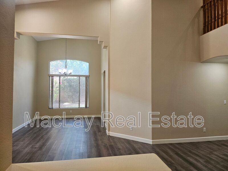 2711 W Megan St - Photo 6 of 30
