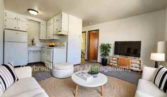 915 7th Ave N - Photo 1 of 1