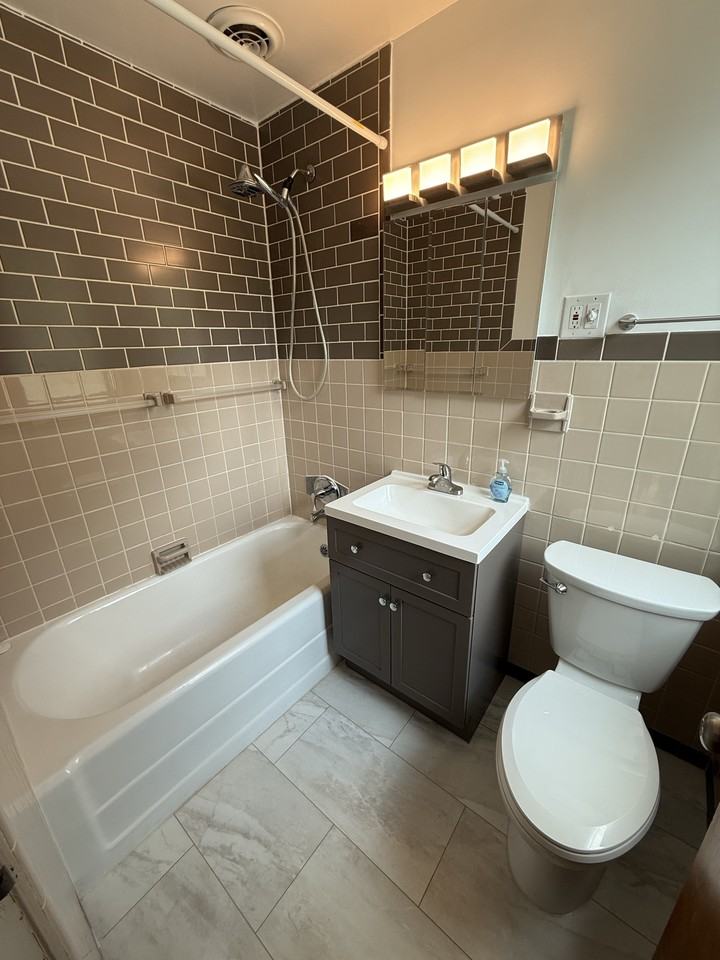 8 Burnham St #6 - Photo 3 of 5