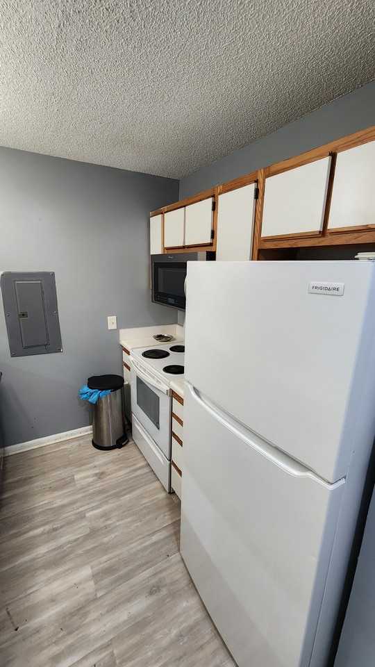 1430 Collegiate Cir #1 - Photo 3 of 13