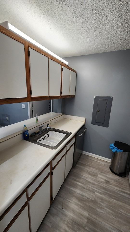 1430 Collegiate Cir #1 - Photo 4 of 13