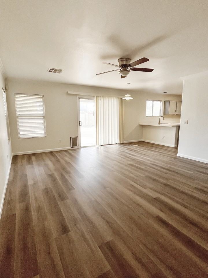 1444 W Roosevelt Ave - Photo 4 of 15
