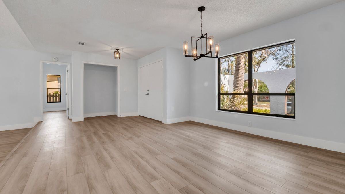 4907 Parson Brown Ln - Photo 2 of 33