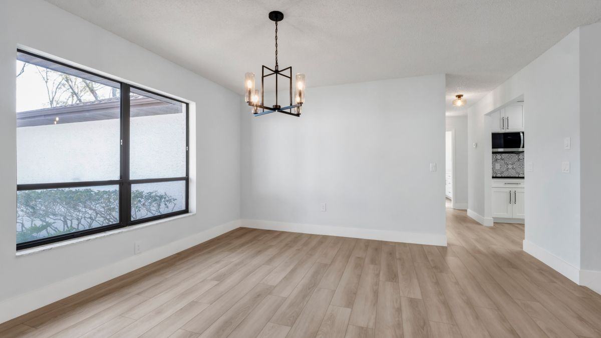 4907 Parson Brown Ln - Photo 3 of 33