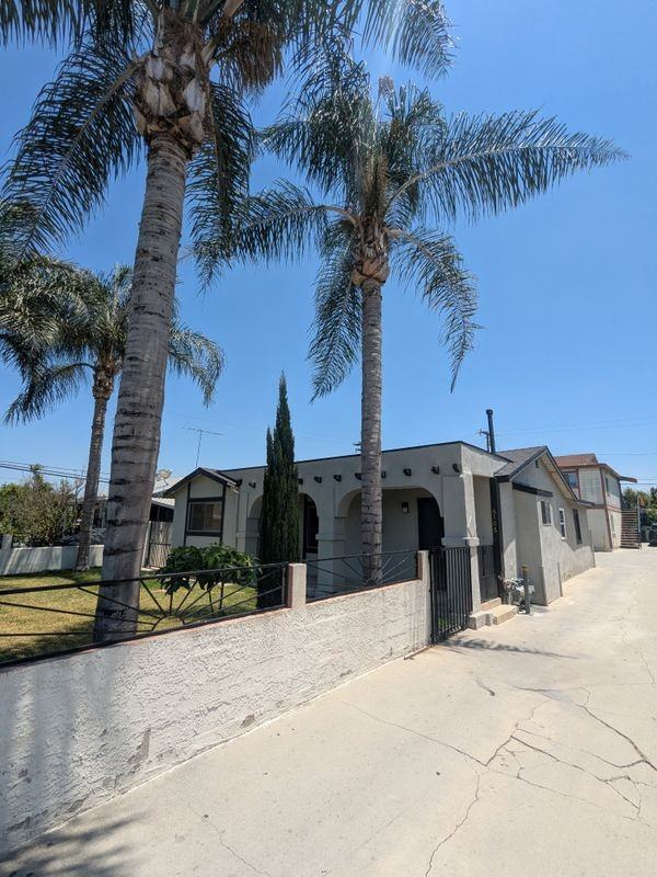 6106 Palm Ave - Photo 3 of 29