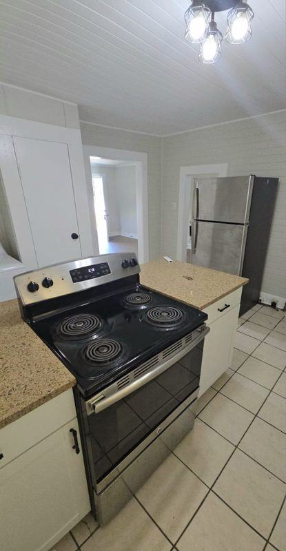 4250 Ayers Rd - Photo 2 of 11