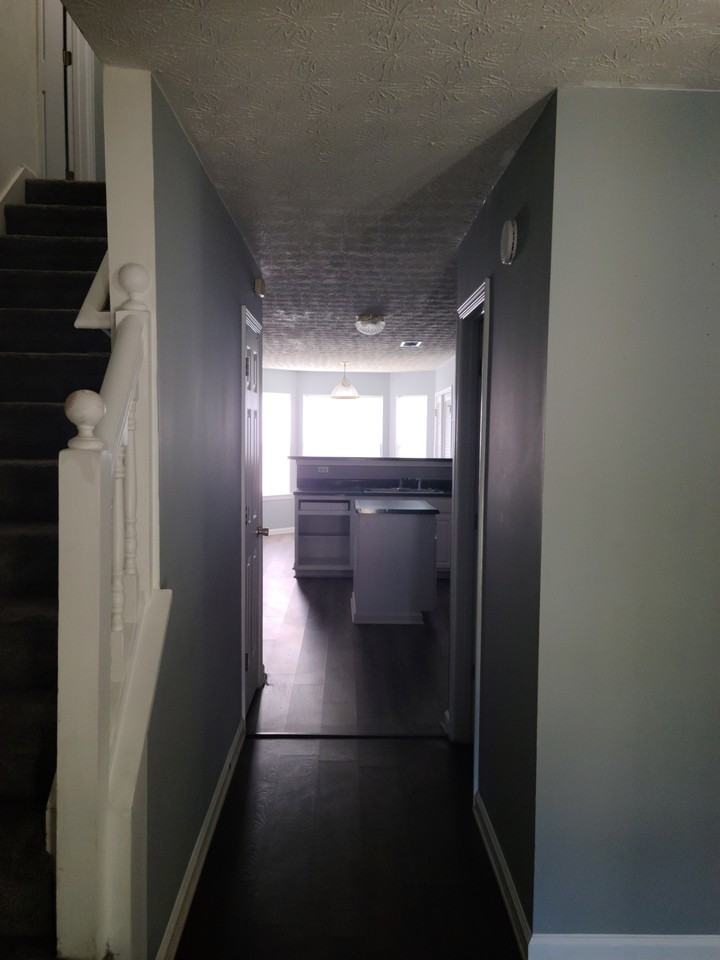 165 Concord Terrace - Photo 2 of 11