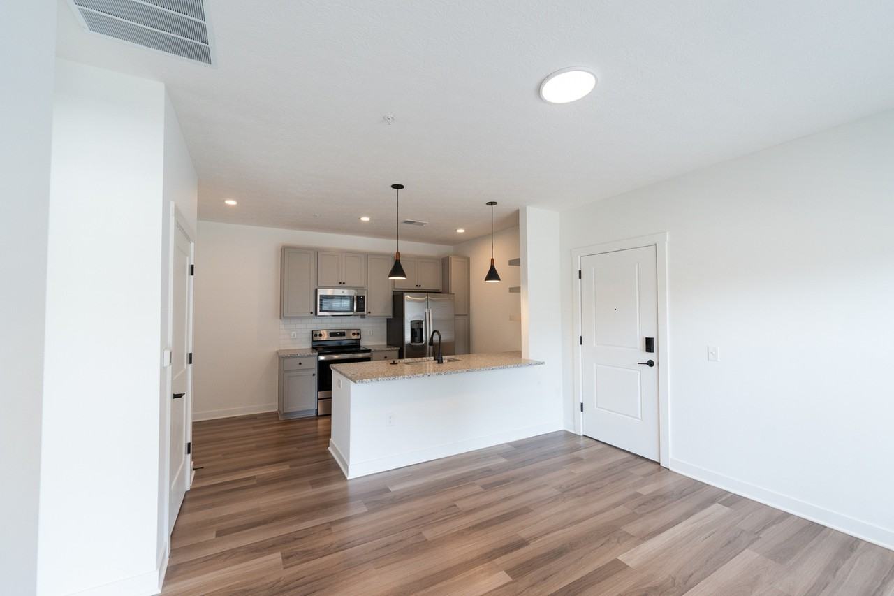 1460 Grant - Photo 2 of 23