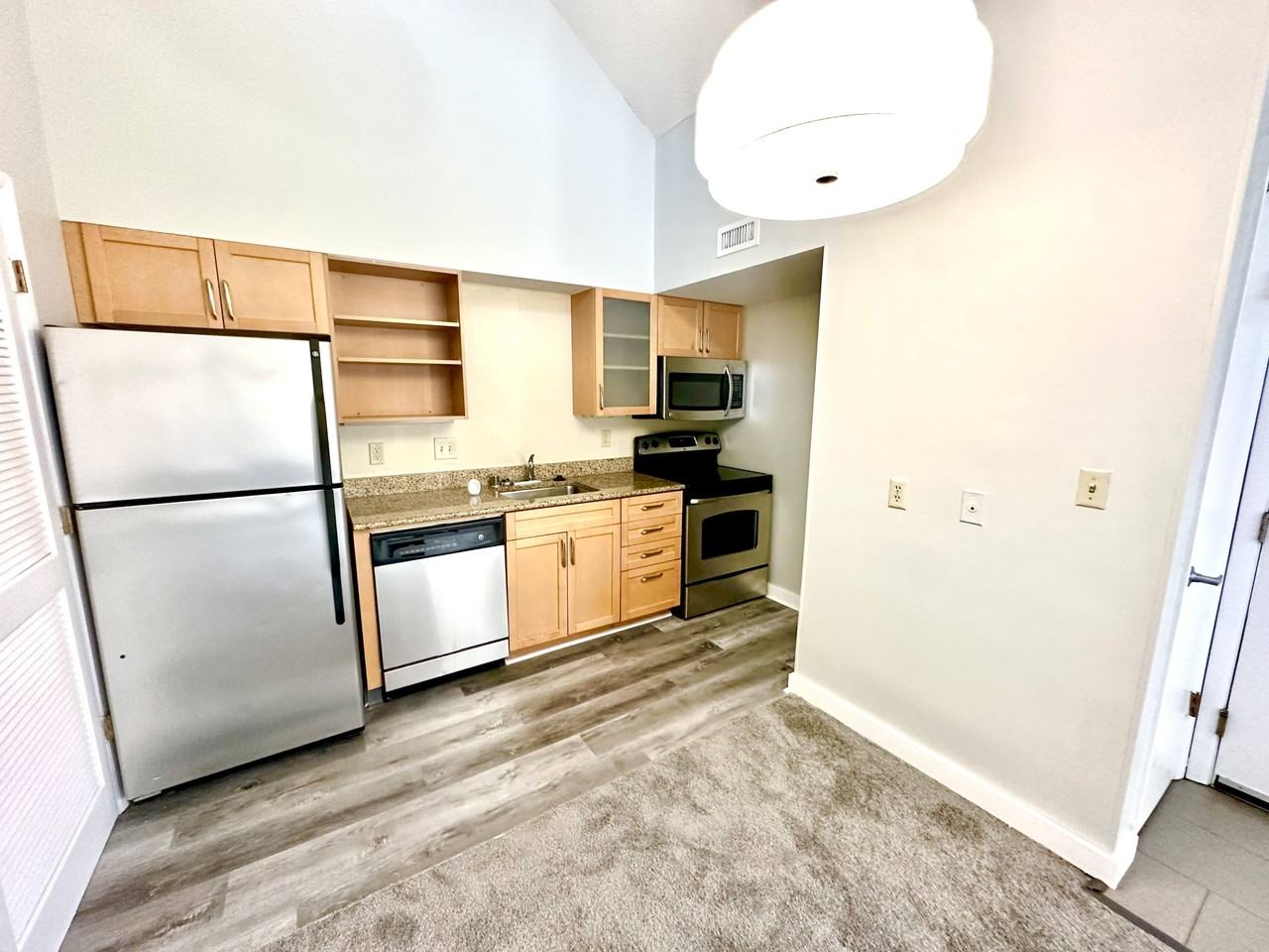 The Haven at Academy - Photo 5 of 16