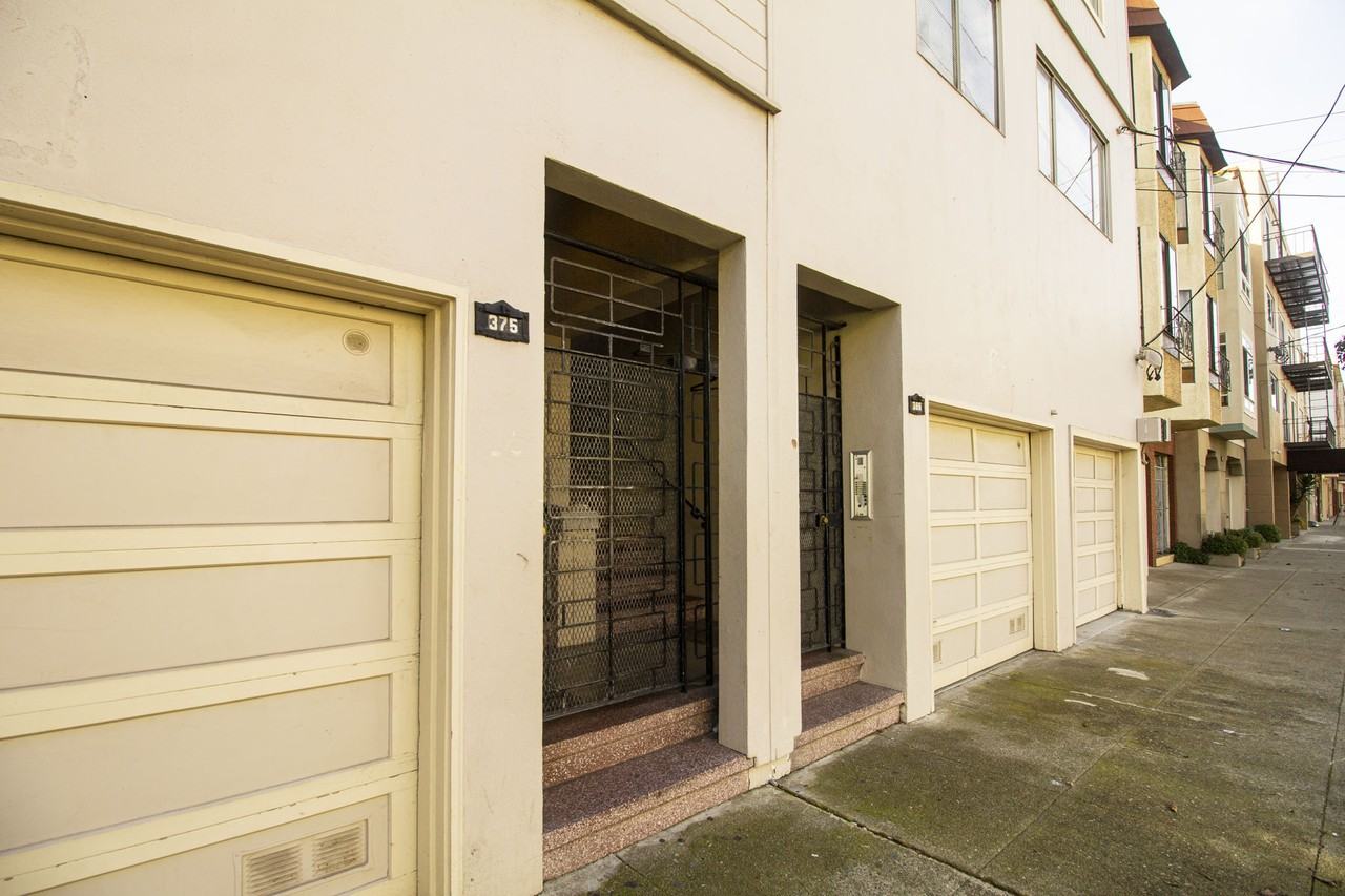 365 24th Avenue - Photo 2 of 3