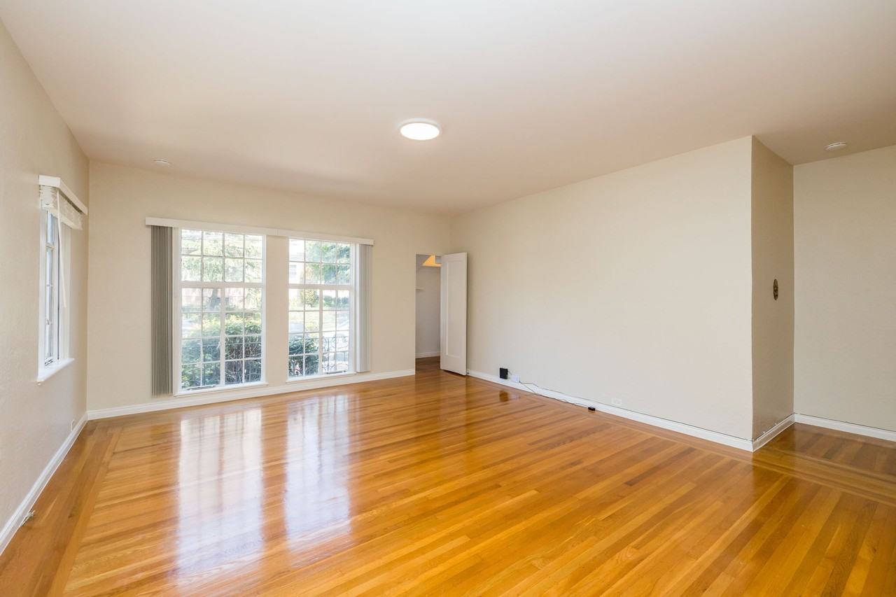 381 Belmont - Photo 3 of 16