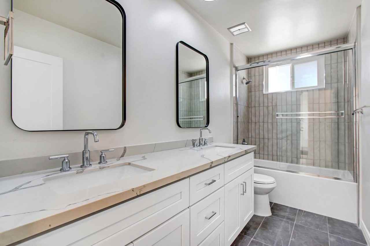 1442 Brockton - Photo 5 of 26