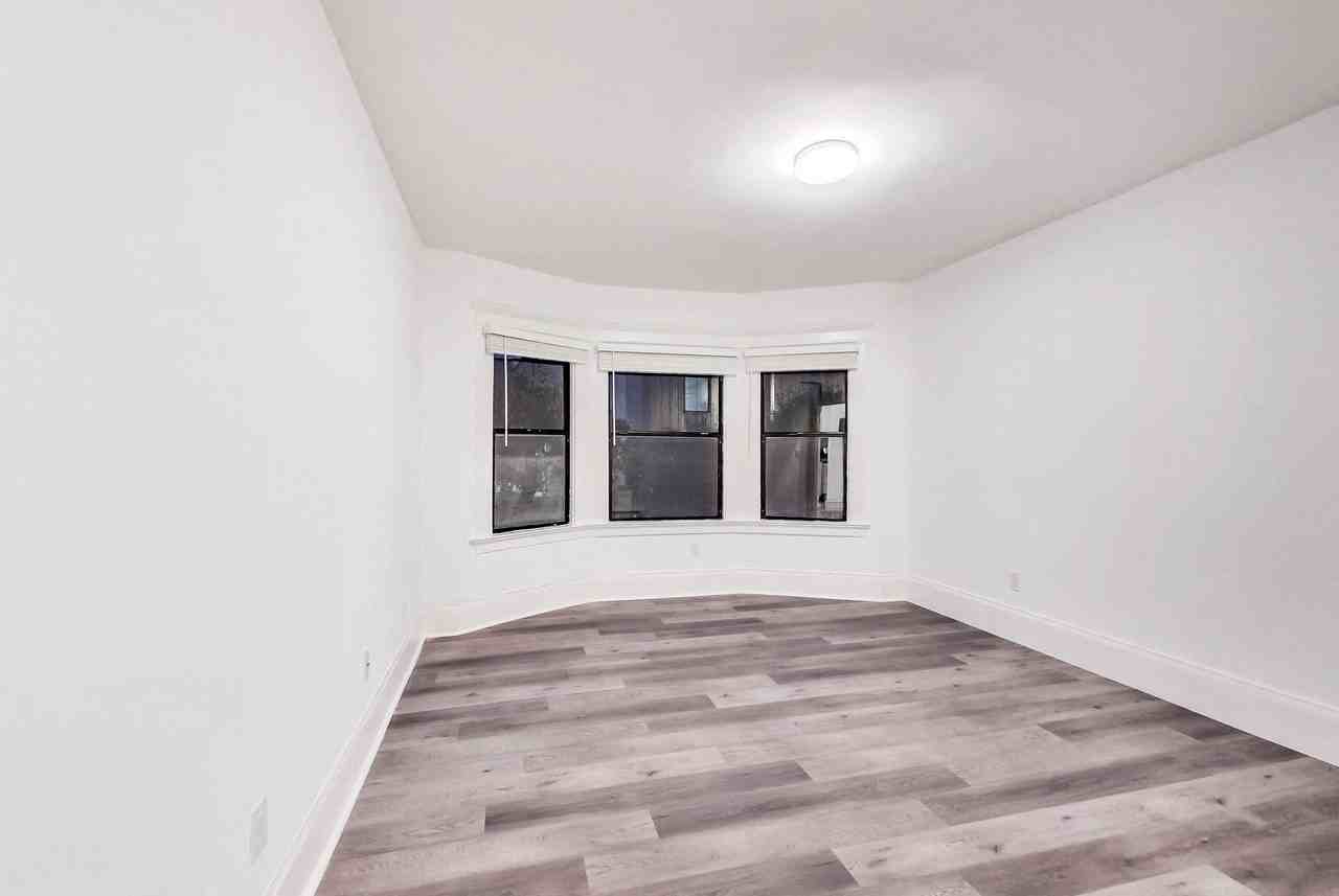 35-41 Lafayette - Photo 7 of 46