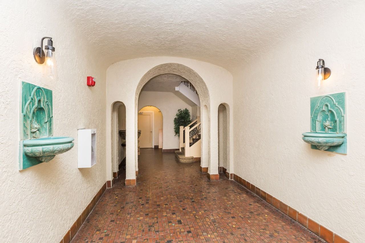 3560 Divisadero - Photo 3 of 18
