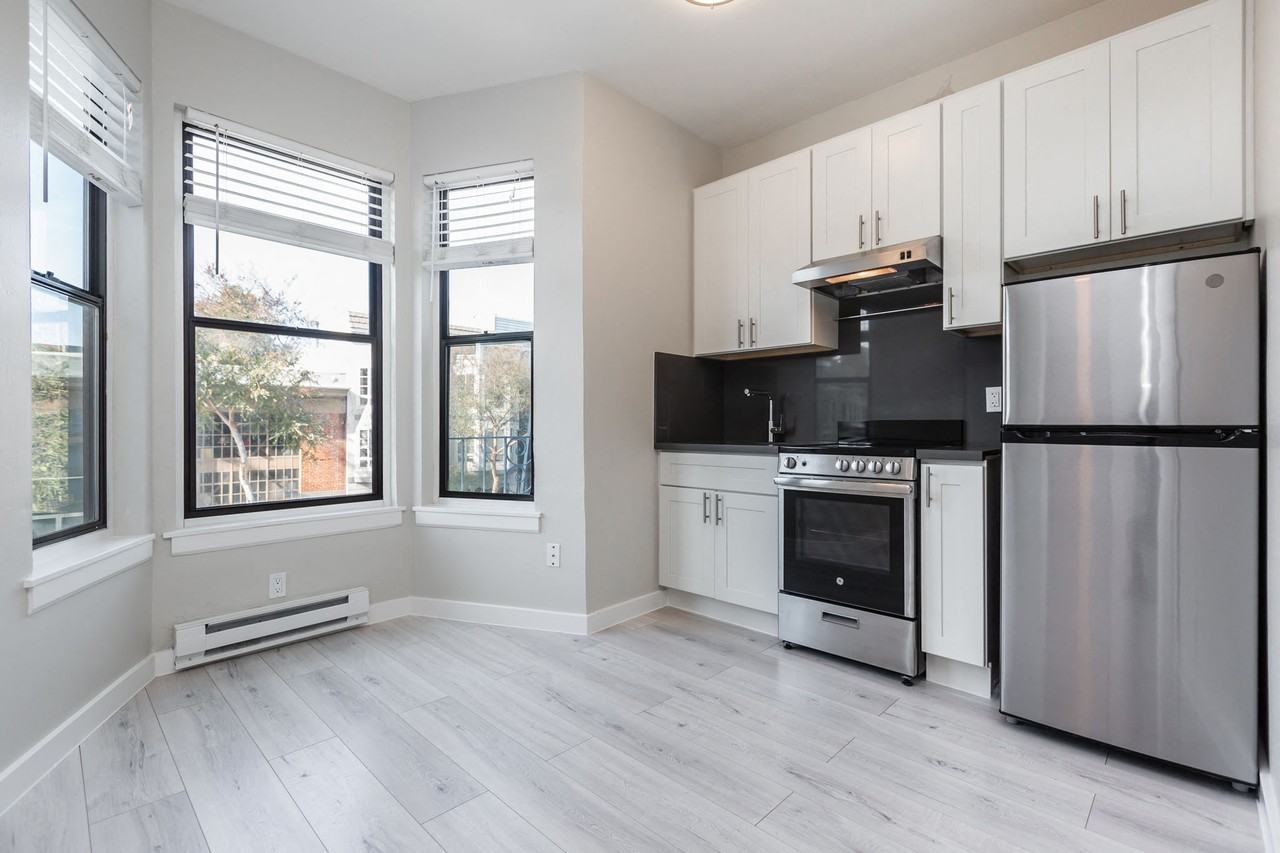 2385 Folsom - Photo 6 of 29