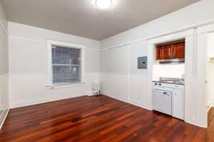 1008 Larkin - Photo 1 of 1