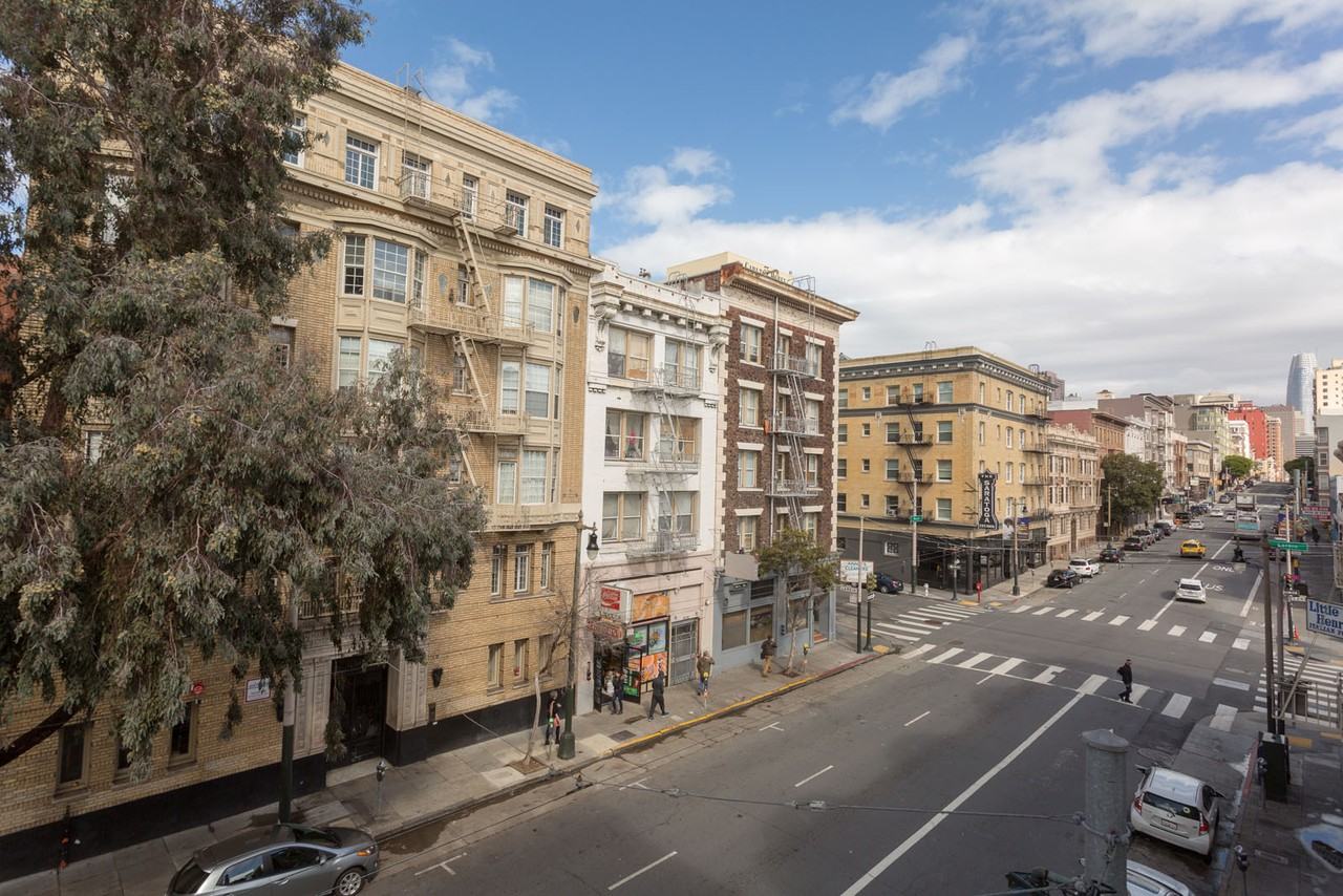 1025 Post - Photo 3 of 50