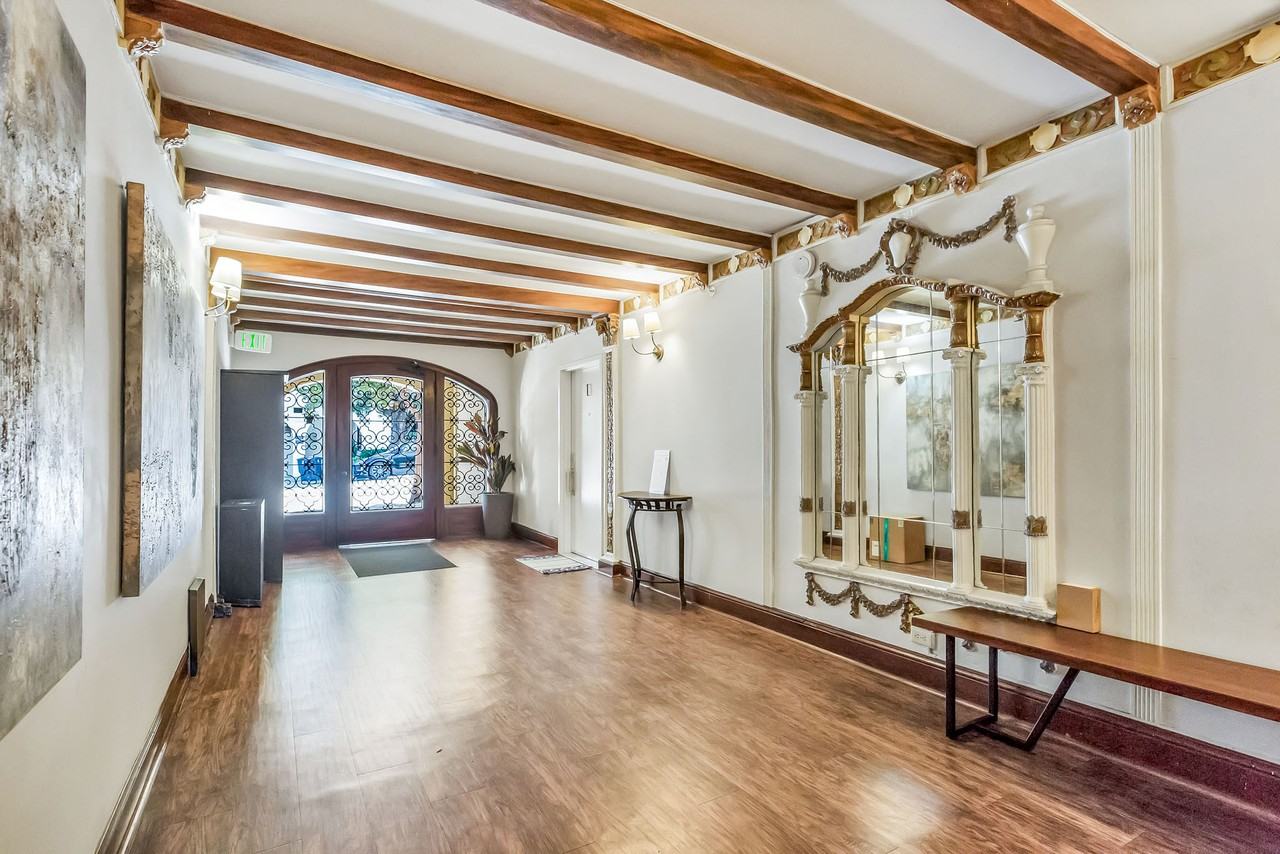 3035 Baker - Photo 3 of 5