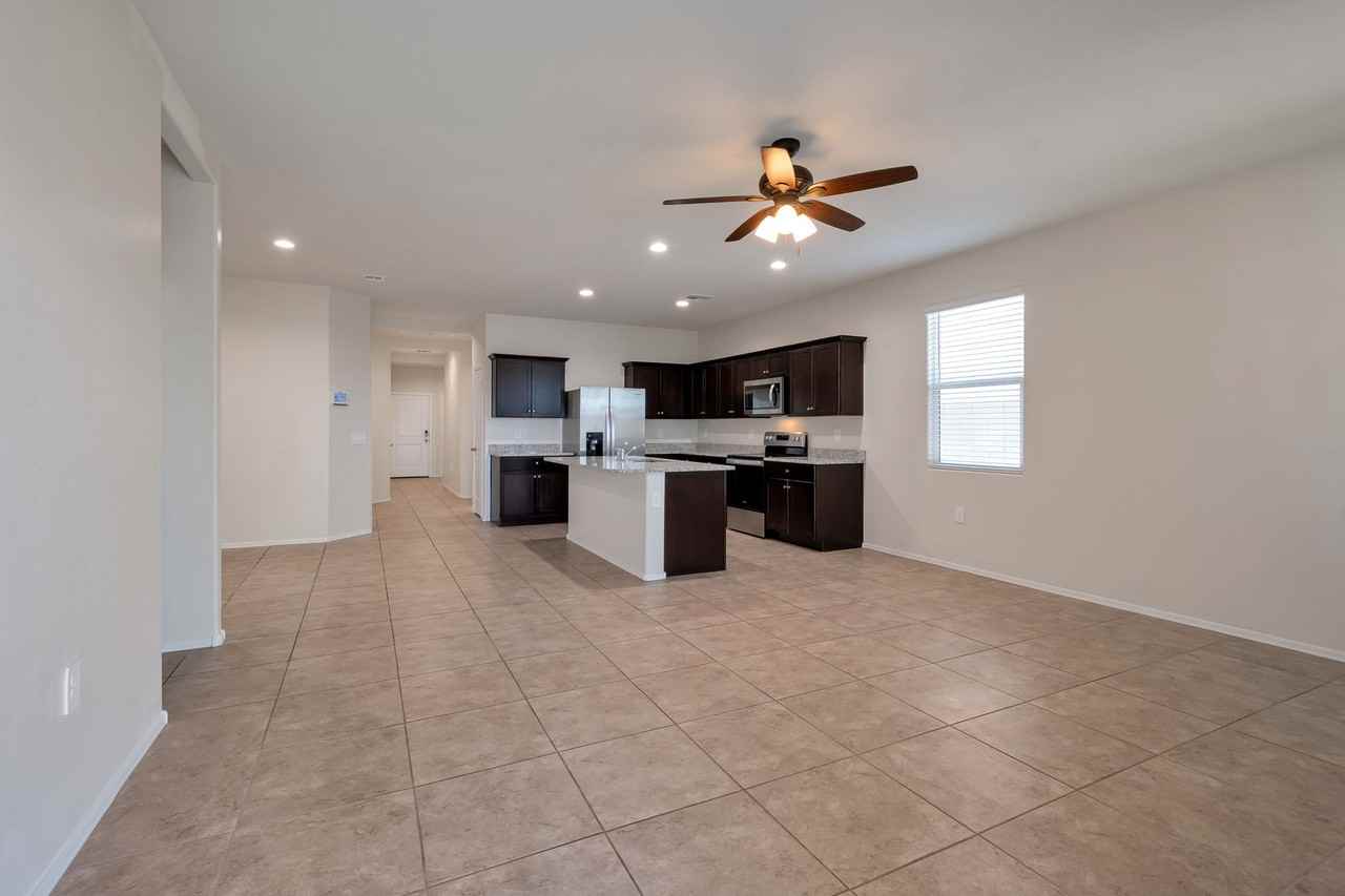 24408 N Sickle Rd - Photo 2 of 15