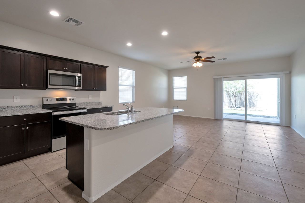 24408 N Sickle Rd - Photo 6 of 15