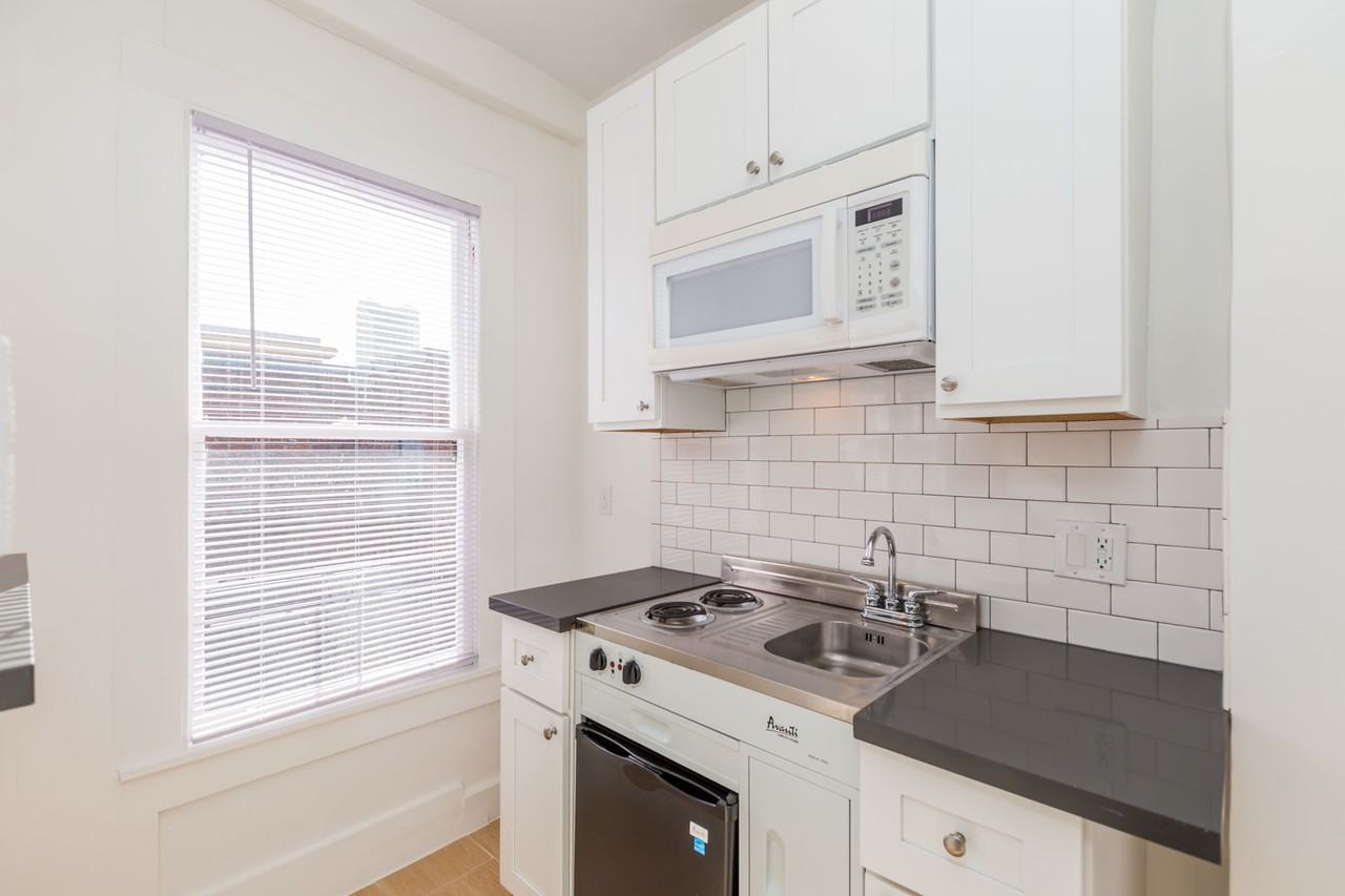 816 Geary - Photo 4 of 50