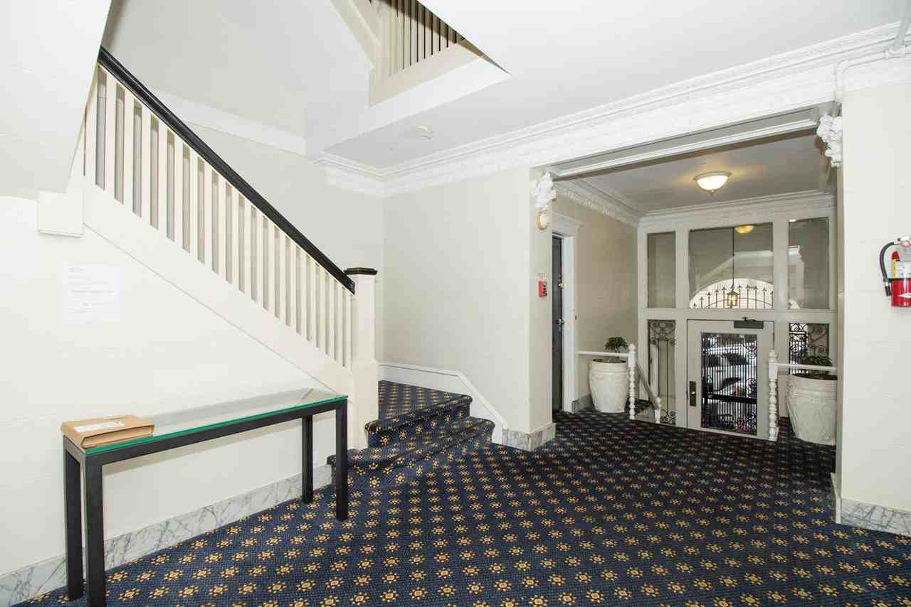 828 Jones - Photo 4 of 4