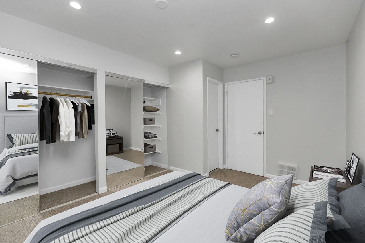 5519 Mission - Photo 3 of 38