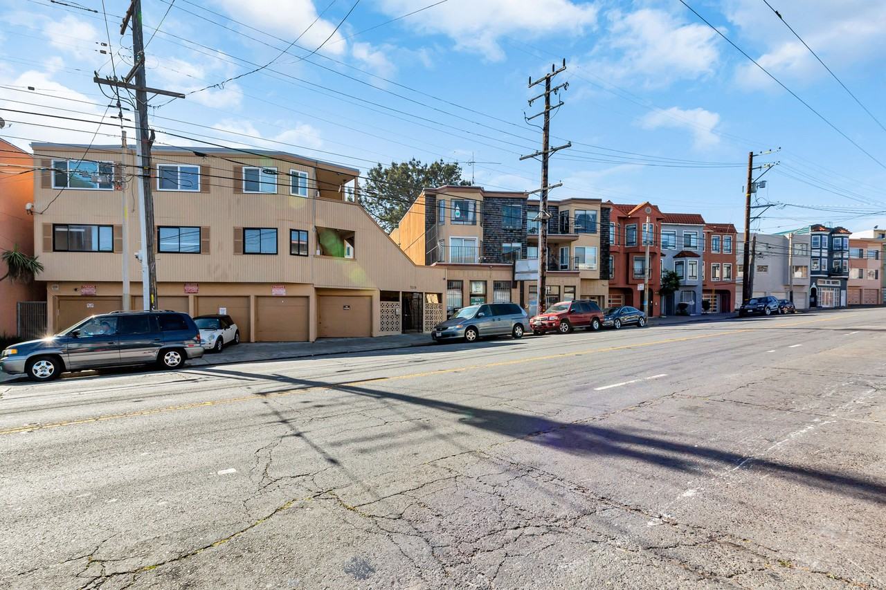 5519 Mission - Photo 3 of 3