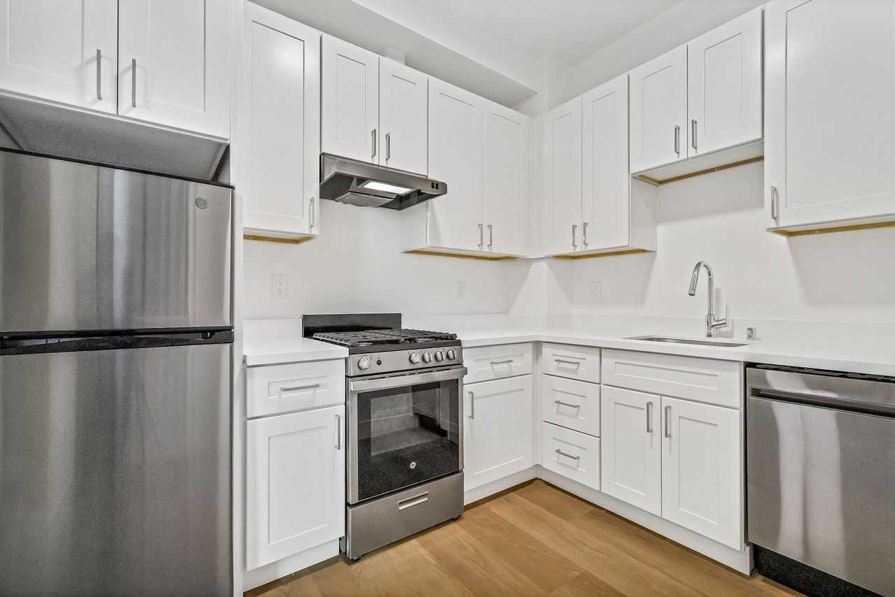 605 Jones - Photo 5 of 18