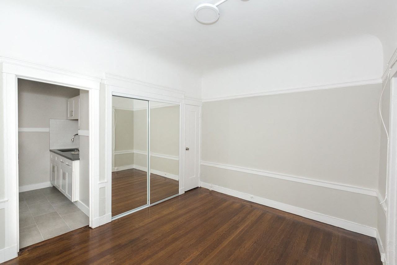 920 Leavenworth - Photo 7 of 23