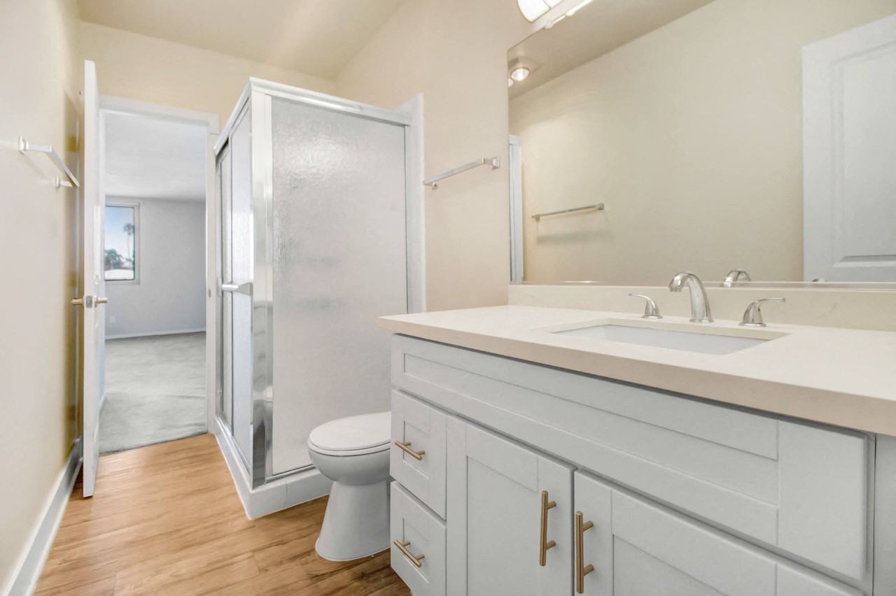 950 4th Street - Photo 7 of 32