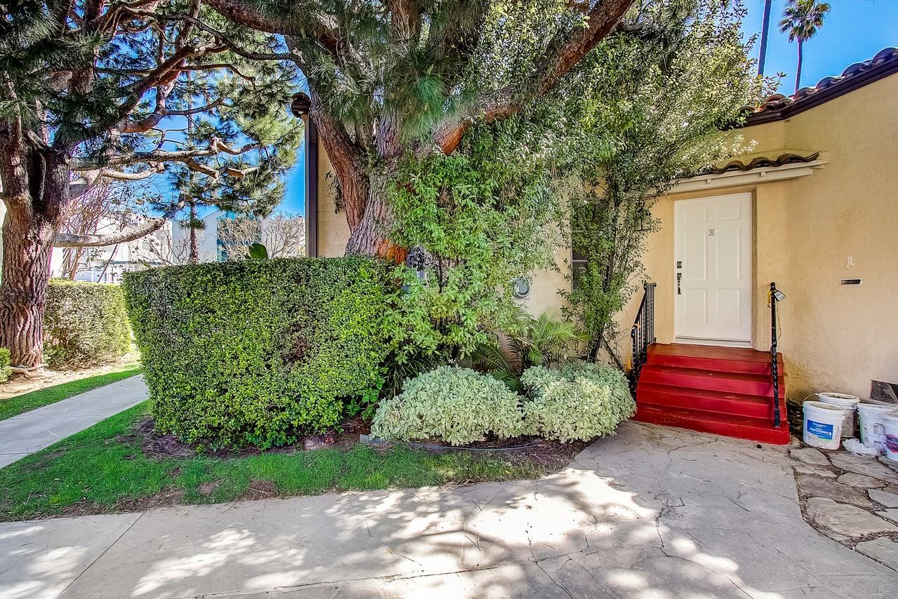 812-818 21st Street - Photo 2 of 6