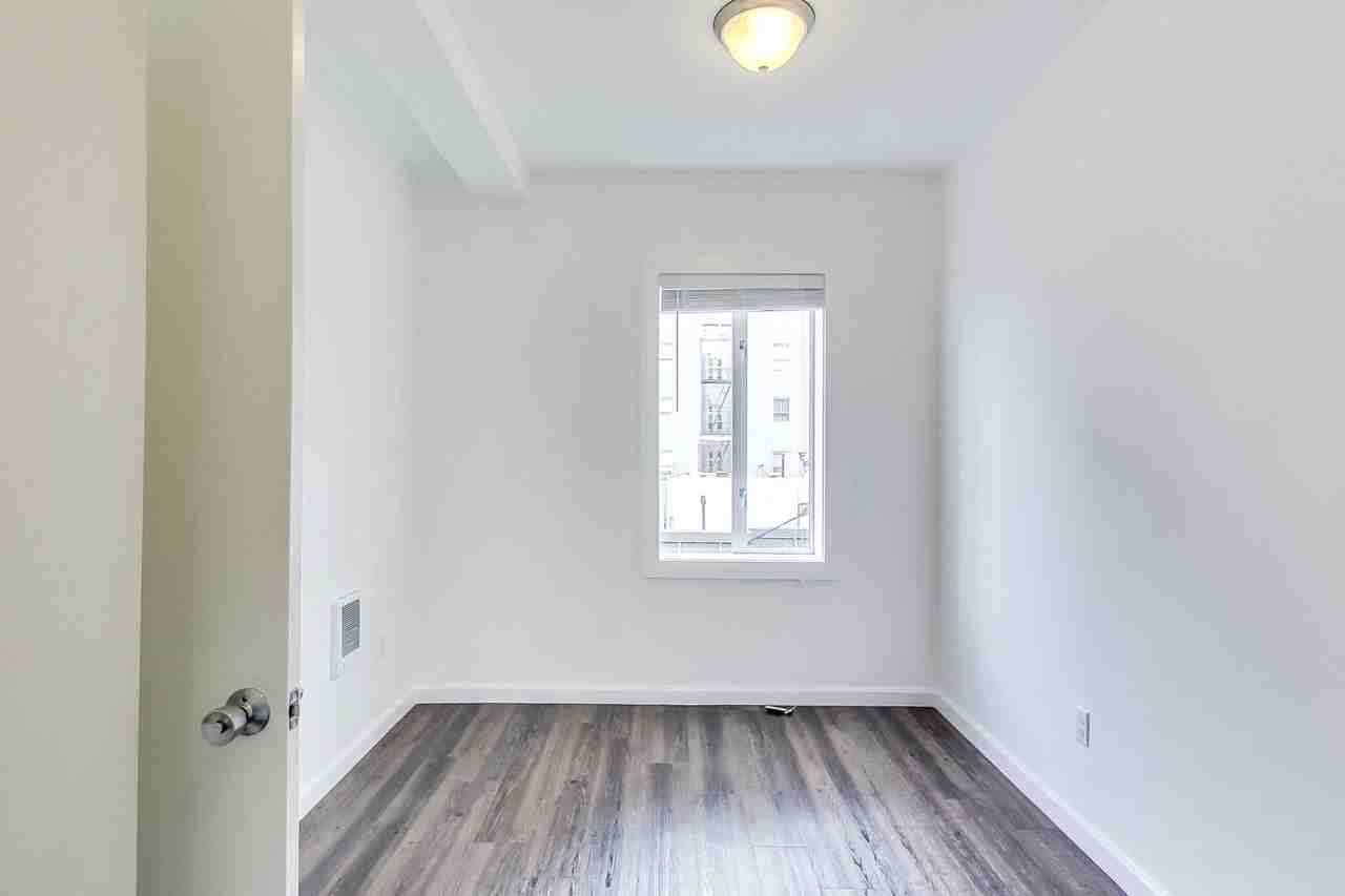 781 O'Farrell - Photo 7 of 39